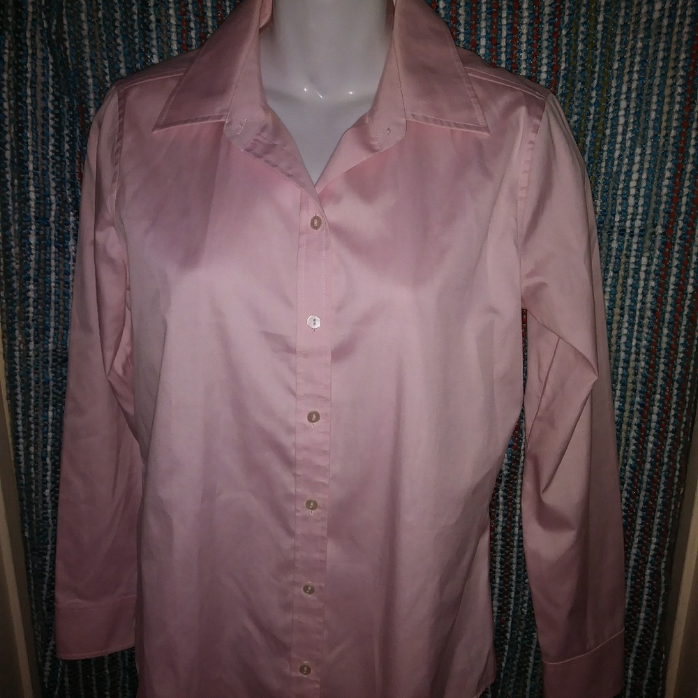 Liz Claiborne pink size 6 petite dress shirt